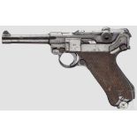 Pistole 08, Mauser, Code "1940 - 42" Kal. 9 mm Luger, Nr. 9614e. Nummerngleich inkl. Schlagbolzen.