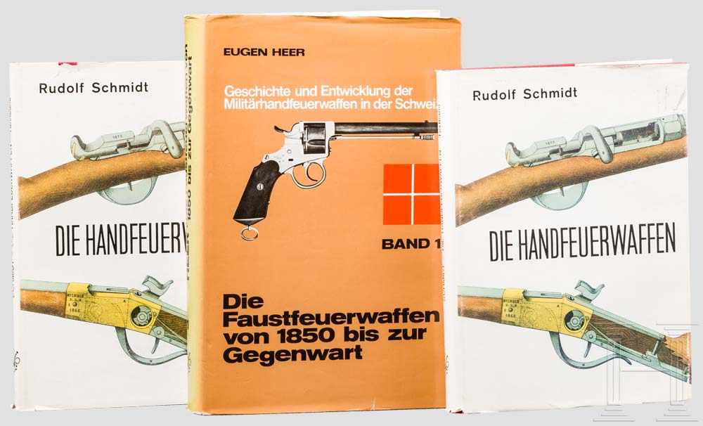 Drei Bücher: R. Schmidt und E. Heer 1 x Rudolf Schmitt, "Die Handfeuerwaffen", von 1968, mit über