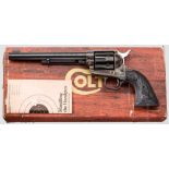 Colt Single Action Army, postwar, im Karton Kal. .45 Colt, Nr. SA12002. Blanker Lauf, Länge 7-1/