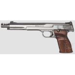 Smith & Wesson Mod. 41, "The .22 Rimfire Single Action Target Pistol" Kal. .22 l.r., Nr. A130702.
