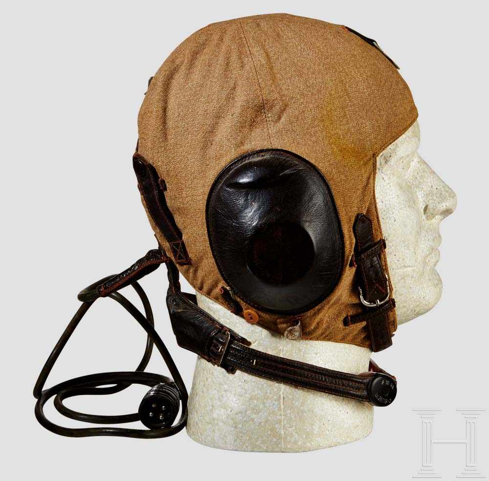 A "LKpS101" Summer Flight Helmet Five panel, brown linen fabric, leather covered earphone mounts - Image 3 of 4