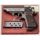 Walther PPK, Ulm, im Karton Kal. 7,65 mm, Nr. 197866. Nummerngleich. Blanker Lauf. Siebenschüssig.