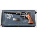 Smith & Wesson Mod. 53, "The .22 Centerfire Magnum - The Jet", im Karton Kal. .22 Magnum, Nr.