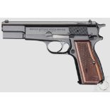 FN HP Mod. 35 Kal. 9 mm Luger, Nr. 245PY94265. Nummerngleich. Blanker Lauf. 13-schüssig. Belg.