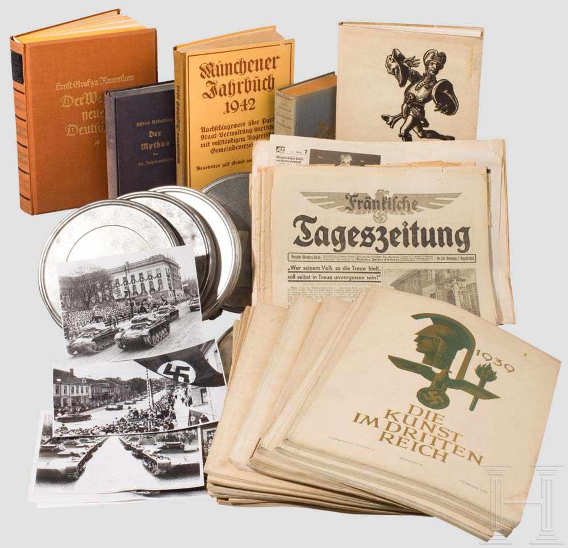 Hans Baur (1897 - 1993), Frau und Familie - Bücher, Zeitschriften, Filmrollen, Kassetten,