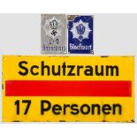 Drei Emaille-Schilder Schild "L-S (Luftschutz) Hauswart" und "Blockwart" des RLB sowie Schild "