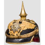 Helm für Offiziere des 1. Garde-Dragoner-Regiments, um 1900 Schwarz lackierter Lederkorpus (
