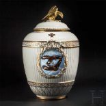 Max Ritter von Müller - KPM-Deckelvase, Geschenk des Kaisers Wilhelm II. zur Verleihung des Pour