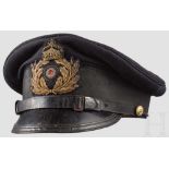 Schirmmütze für Offiziere Dunkelblaues Grundtuch mit goldenen, handgestickten Effekten für