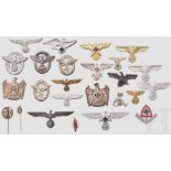 Kleine Sammlung Mützenabzeichen 26 Mützenabzeichen von Heer, Marine (nachgestrichen), Polizei,