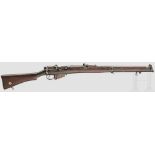 Enfield (SMLE) Rifle Mk III Kal. .303 brit., Nr. C7827. Nummerngleich bis auf Schloss. Blanker Lauf.