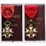 Ordre national de la Légion d'Honneur - zwei Offizierskreuze der IIIe République Ein Exemplar aus
