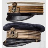 Zwei Schirmmützen für Offiziere der Marine, vor und nach 1900 Due berretti da Ufficiale di Marina In
