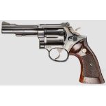 Smith & Wesson Mod. 15-3, "The K-38 Combat Masterpiece" Kal. .38 Spl., Nr. 19K0140. Blanker Lauf,