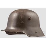 Stahlhelm M 16 Feldgrau lackierte Glocke mit innenseitiger Schlagstempelung "ET 64", ledernes