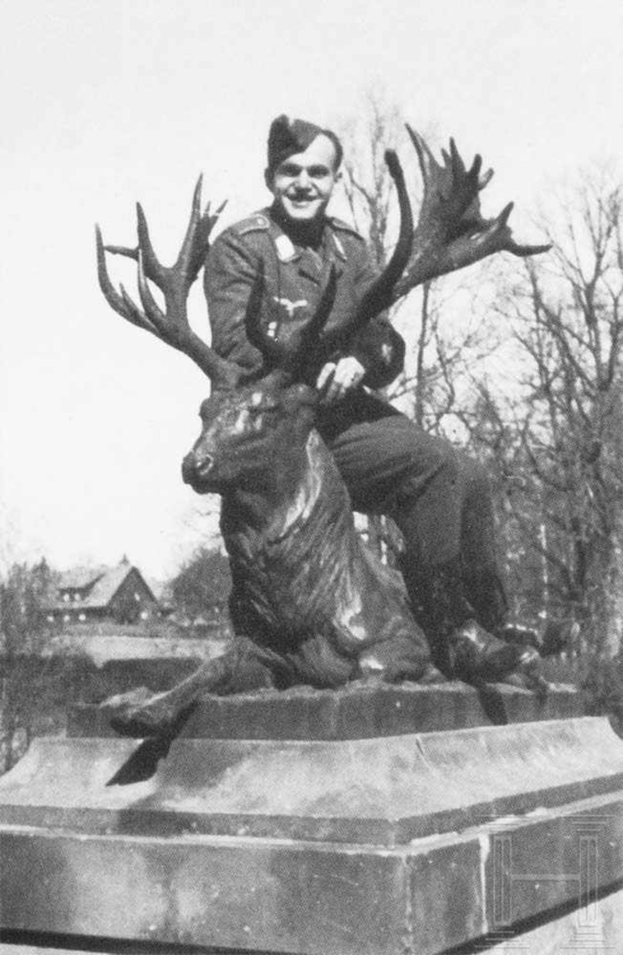 Hermann Göring - sieben Trinkpokale aus dem Jagdservice des Reichsjägerhofs in Rominten Sektglas, - Bild 2 aus 3