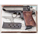 Walther-Manurhin PPK-L, im Karton Kal. 7,65 mm, Nr. 502233. Blanker Lauf. Siebenschüssig. Gültiger