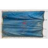 Kriegervereinsfahne Großeibstadt, datiert 1895 Golden bestickte Fahne aus beigem und blauem