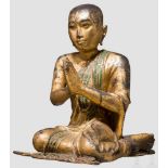 Hölzerner, vergoldeter Buddha, Burma, 19. Jhdt. Vollplastisch gearbeiteter Buddha aus vergoldetem