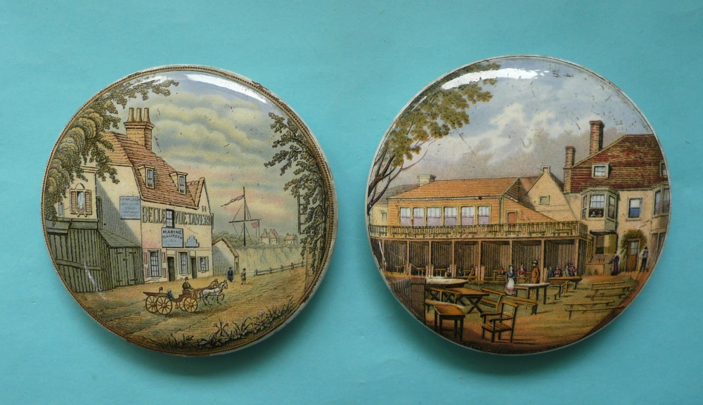 Belle Vue Tavern with Carriage (28) and Belle Vue (30) without bay window (2) (prattware, pot lid,