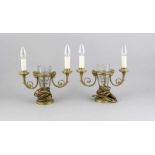 2 Leuchter im klassizistischen Stil, montiert als Tischlampen, Anf. 20. Jh., 2-flg. elektr.,