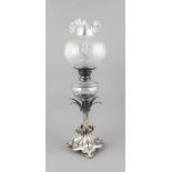 Petroleumlampe, um 1850/60, Silber 812,5/1000, dreipassiger, floral überformter Stand, bauchiges