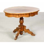 Spät-Biedermeier Beistelltisch, um 1850, Mahagoni massiv/furniert, geschweifte Zarge mit