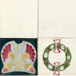 4 Fliesen, Jugendstil, um 1900, Keramik, polychrom glasiert, variierende florale Motive, Craquelé,