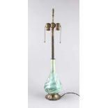 Jugendstilvase als Tischlampe montiert, um 1910, 2-flg. elektr., Keramik mit seladonfarben