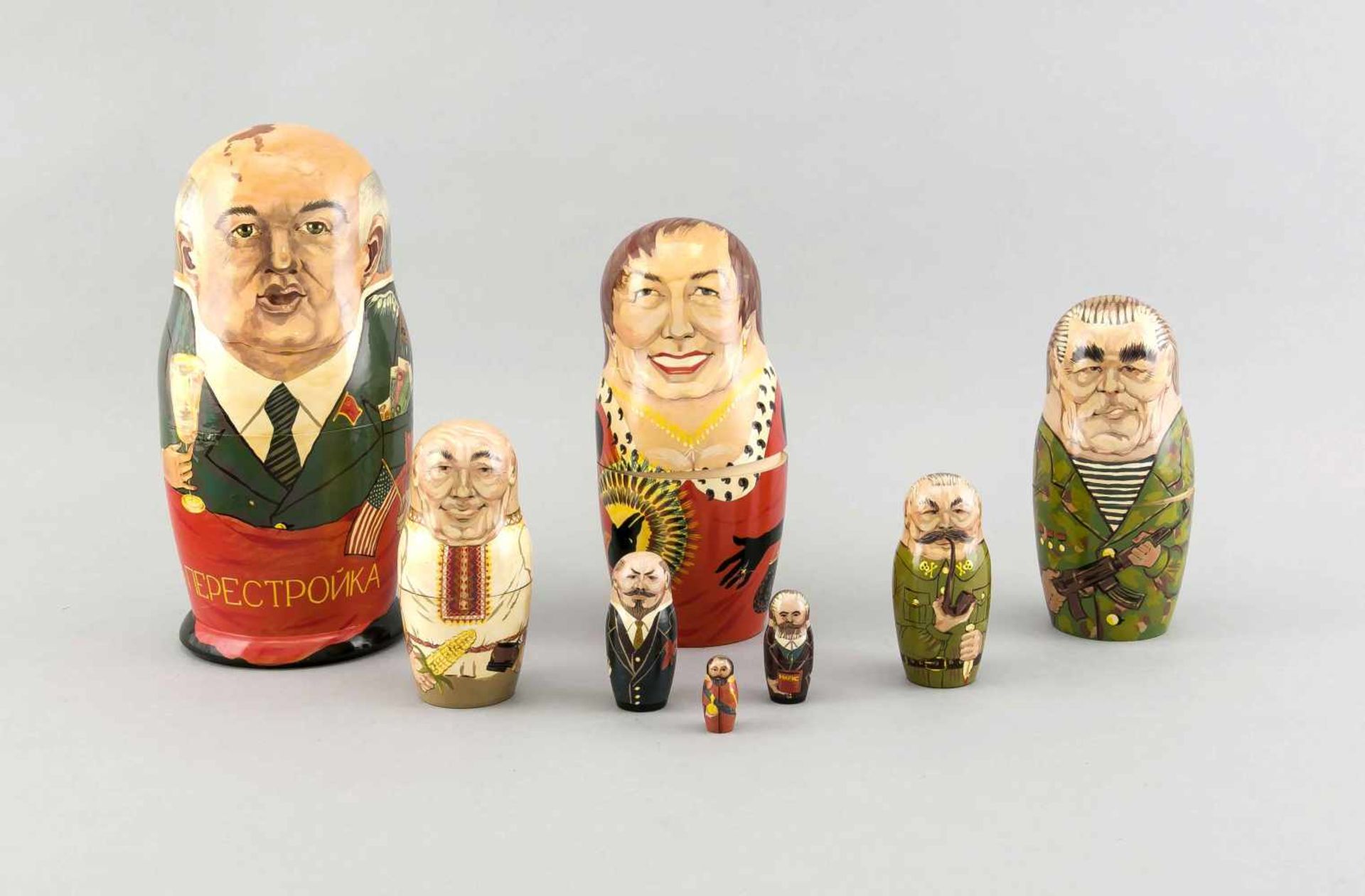 Matroschka mit 8 russischen Politiker-Karikaturen, 1990er Jahre, Holz, farbig gefasst, part. etwas