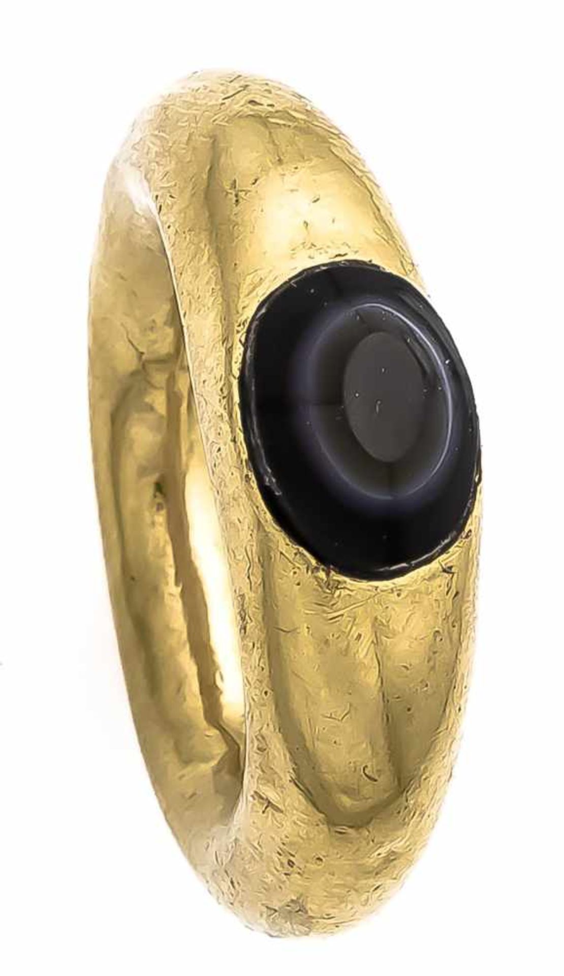 Antikschmuck Gold, wohl etruskisch 800 - 100 v. Chr., Achat-Ring mit einem ovalen, leicht fac. Achat