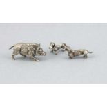 Drei Tiere, 20. Jh., Silber verschiedene Feingehalte, 2 Dackel und 1 Wildschwein, L. 4 - 5,5 cm,