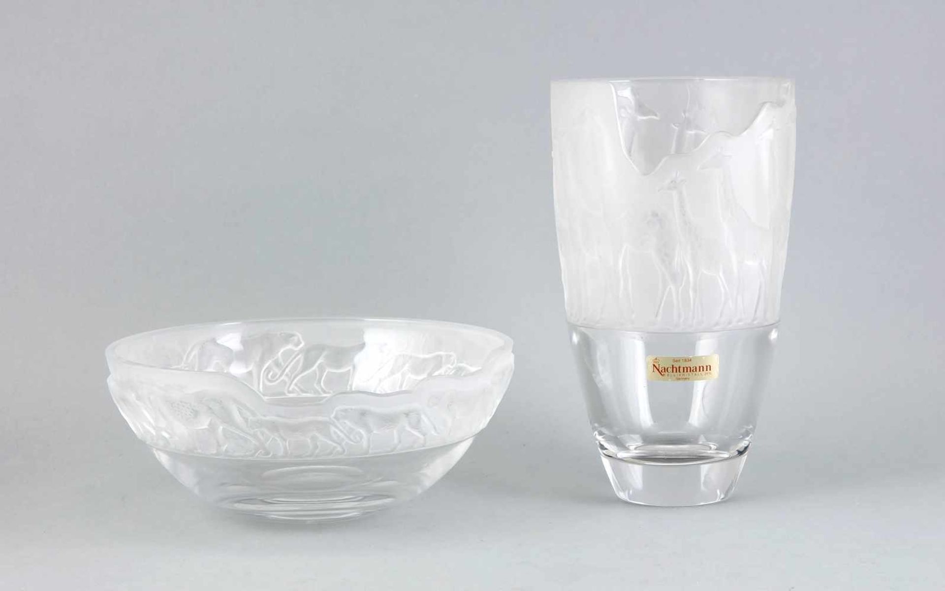 Vase und Schale, 20. Jh., Nachtmann, Serie Safari, klares Glas tlw. mattiert, mit Reliefdekor,