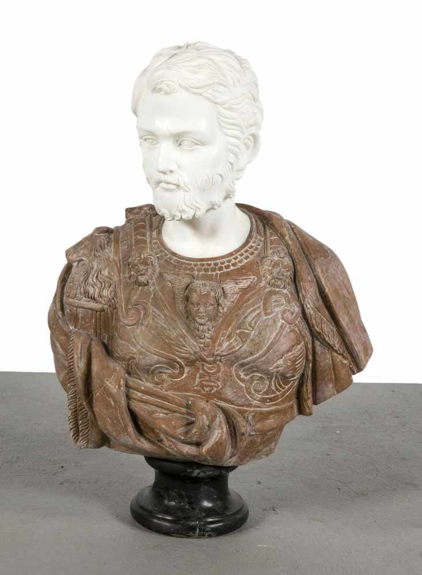 Bildhauer 2. H. 20. Jh., große Marmorbüste eines römischen Kaisers nach antikem Vorbild,