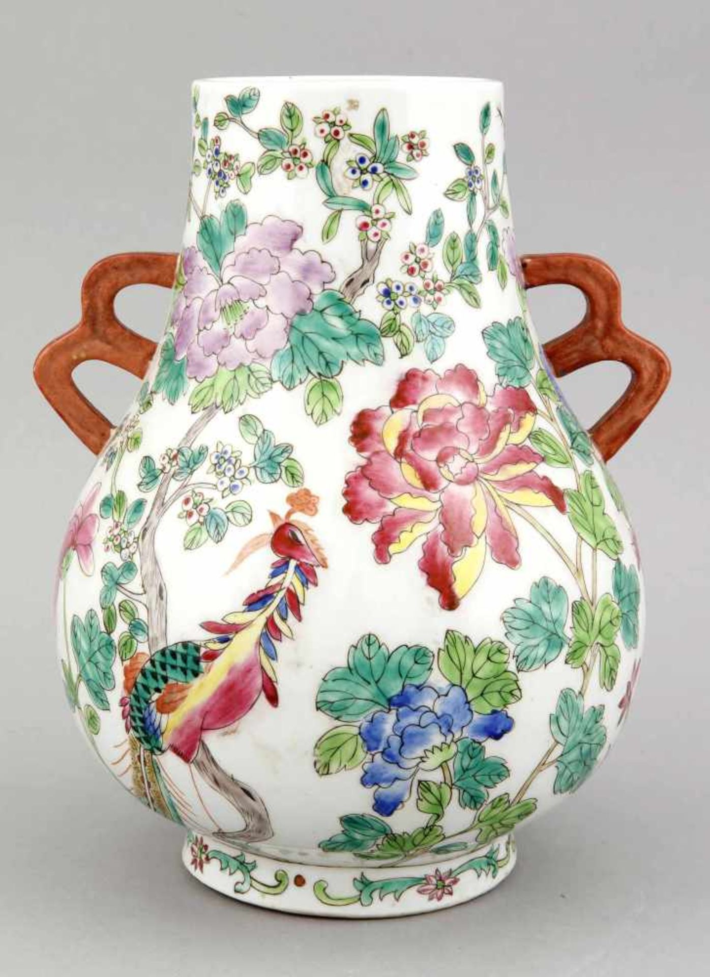 Vase, China, 1. H. 20. Jh., Hu-Form, polychromer Dekor mit Blütenzweigen und Vögeln,Handhaben mit - Bild 2 aus 3