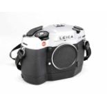 Leica R8 Kameragehäuse mit Motor-Winder und Staubdeckel