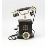 Altes Telefon, Dänemark/Schweden? um 1900, bez. Jydsk Telefonaktieselskab, schwarzlackierter