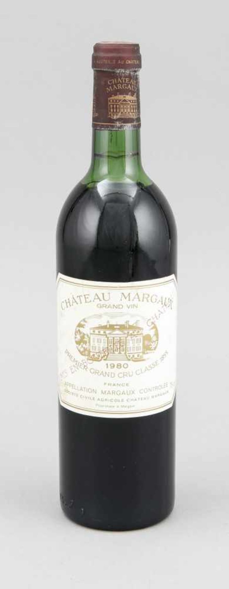 Chateau Margaux 1980, Grand Cru Classé, upper mid shoulder, 75cl