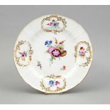 Teller, Meissen, Marcolini-Marke 1774-1817, reliefierte Oberfläche, polychromeBlumenmalerei, tws. in