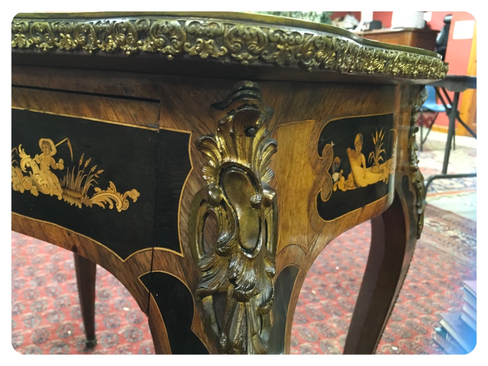 FINE MARQUETRY TABLE WITH ORMOLU MOUNTS AND WRITING DRAWER, - Image 6 of 8