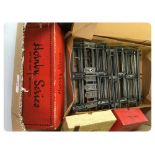 HORNBY "0" GAUGE CLOCKWORK TIN PLATE TRAIN SET TO INCLUDE BOXED LMS LOCO AND TENDER,