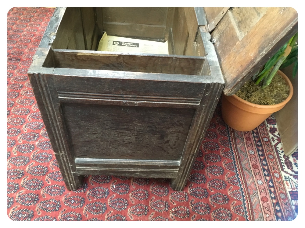 18TH CENTURY OAK COFFER IN SMALL FORM, - Image 7 of 7