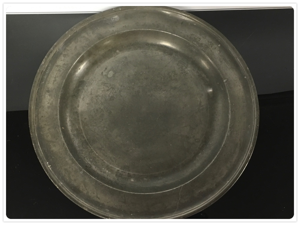 C18TH LARGE PEWTER CHARGER BY THOMAS LANYON BRISTOL 1715-1755, 16.