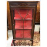 EDWARDIAN MAHOGANY 3 TIER DISPLAY CABINET INLAID WITH BOXWOOD FOLIATE DESIGN WITH STRINGING INLAY