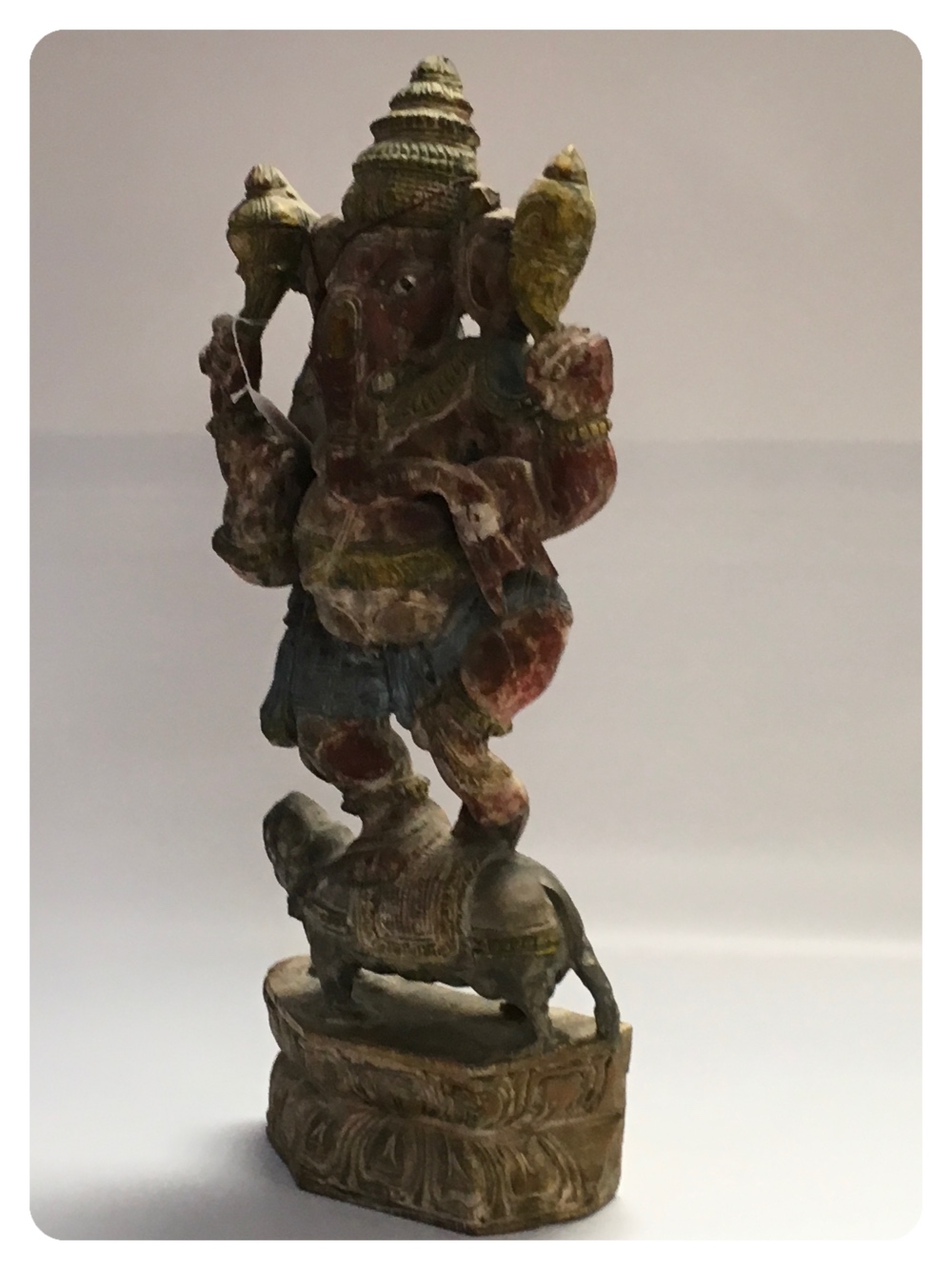 A PAINTED CARVED WOODEN FIGURE OF GANESH - Image 2 of 7