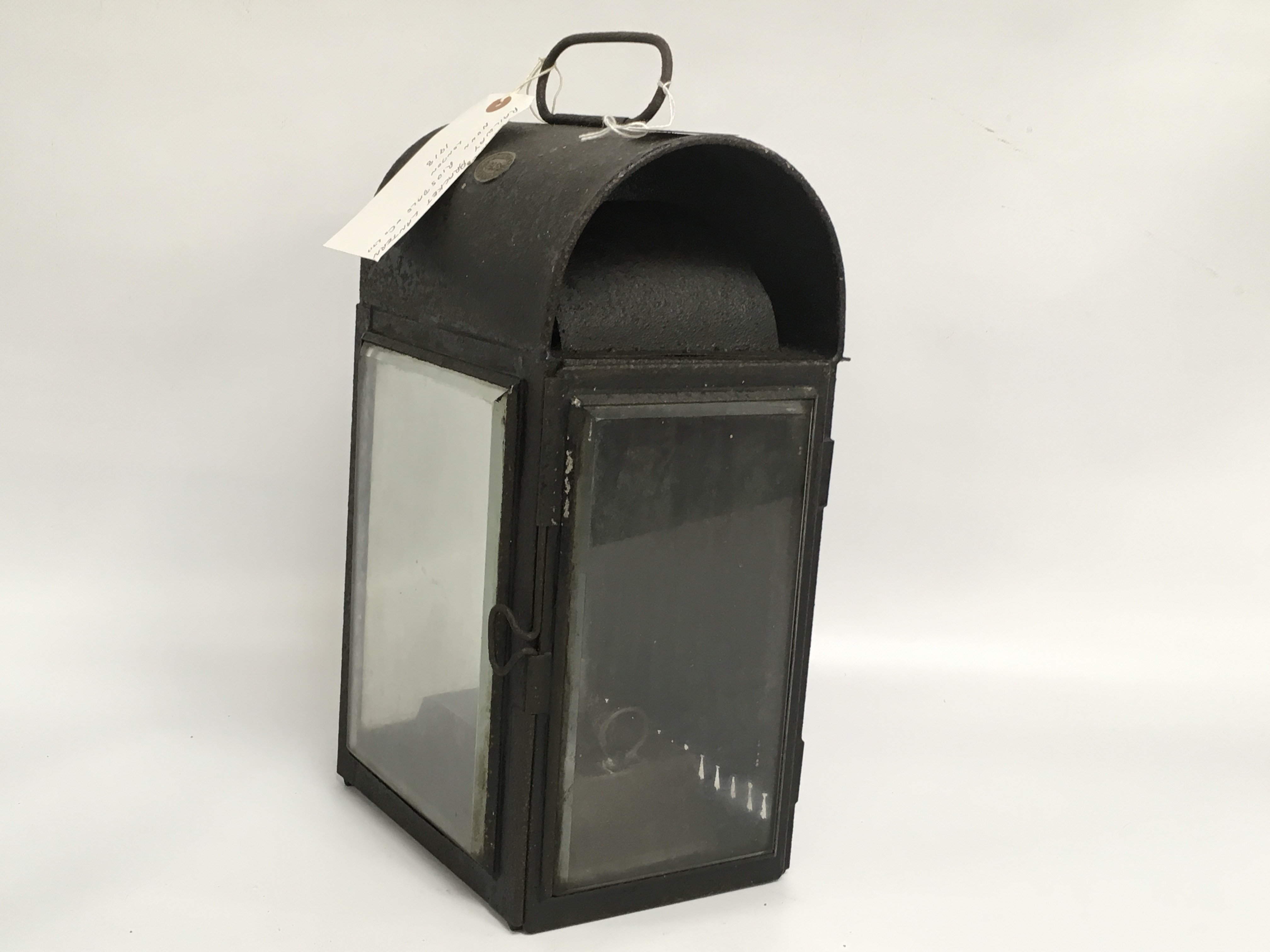 RAILWAY LAMP - A BRACKET LANTERN, NUNN R