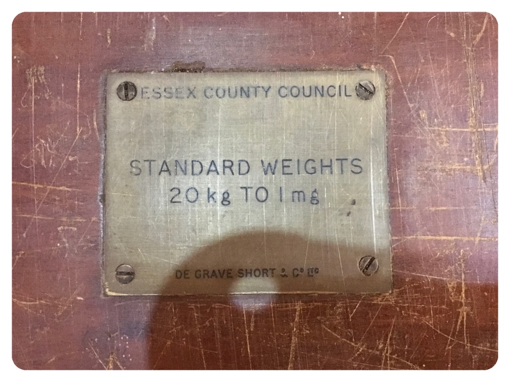 CASED SET OF STANDARD METRIC BRASS CYLIN - Image 2 of 5