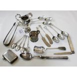 A set of six Victorian Onslow pattern teaspoons, London 1890, together with a silver sugar shovel,