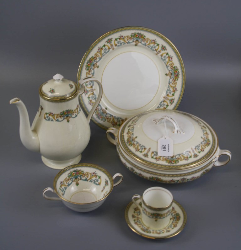 An extensive Aynsley ' Henley ' pattern tea, coffee and dinner service including tureens, dinner