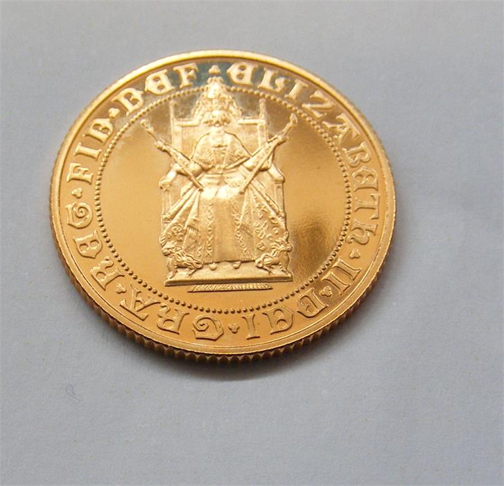 A 500th Anniversary 1489 - 1989 gold proof soverei - Image 7 of 10